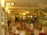 Lavori ultimati - Vetrina panini